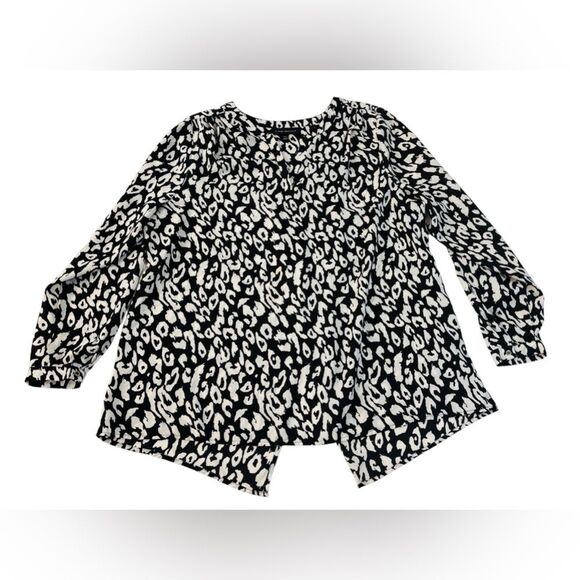 Lane Bryant Split-Back Blouse Animal Print - Picture 3 of 11